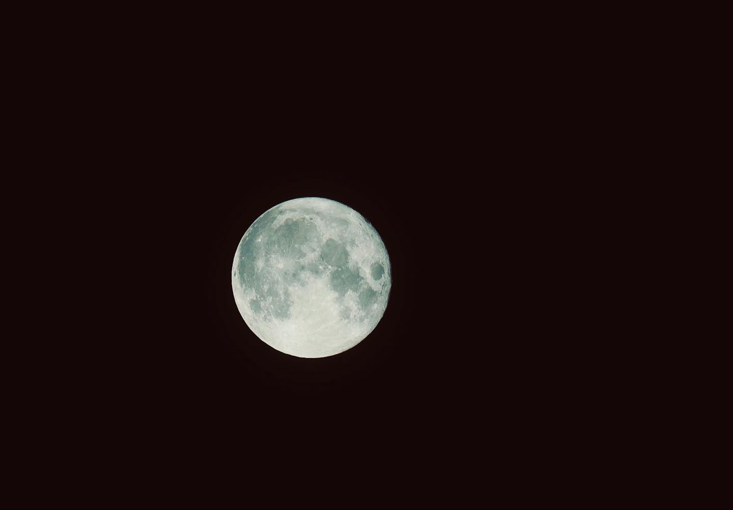 でーたでーた、月が〜♪メダルのような月が〜♪と歌ってみたけど、テレビを観ない人なので開催しとる以上の事は何も知らんかったりして。。。#満月