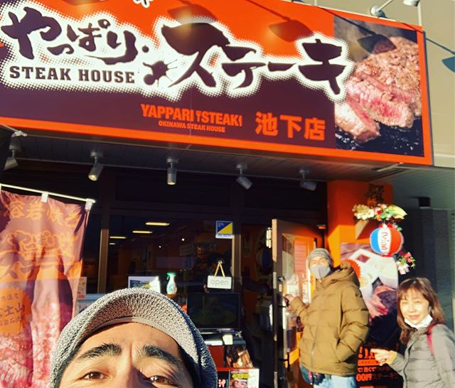 無事、名古屋で合流を果たしたぱんぱかトリオ。まずは肉で腹ごしらえ！#美味しいもの #食べて何が悪い